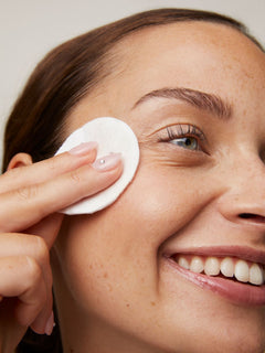 Caring Eyes Waterproof Make-Up Remover 100 ml